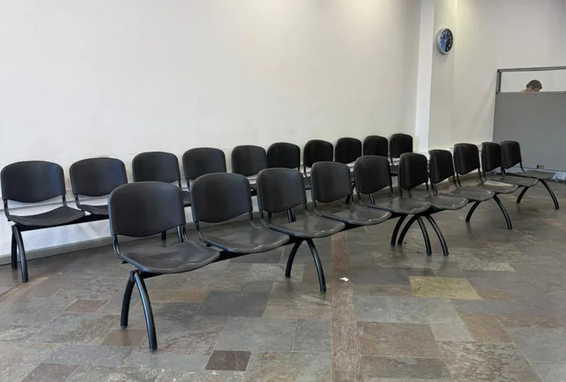 Tercera Notaría de Colina — sala de espera notaría