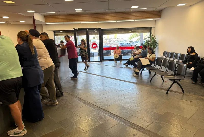 Tercera Notaría de Colina — sala de espera 2